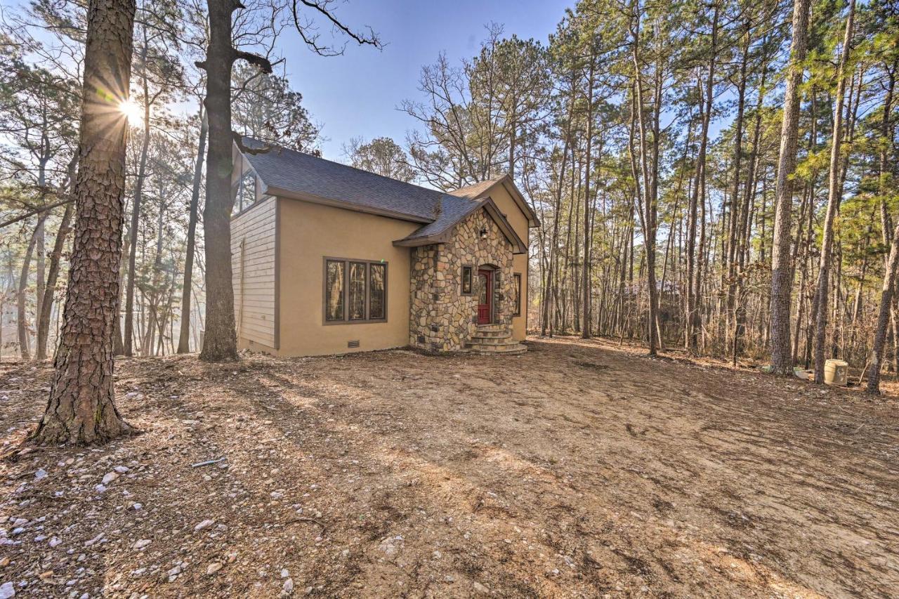 Tudor-Style Broken Bow Cottage With Hot Tub And Decks! Stephens Gap Exterior foto